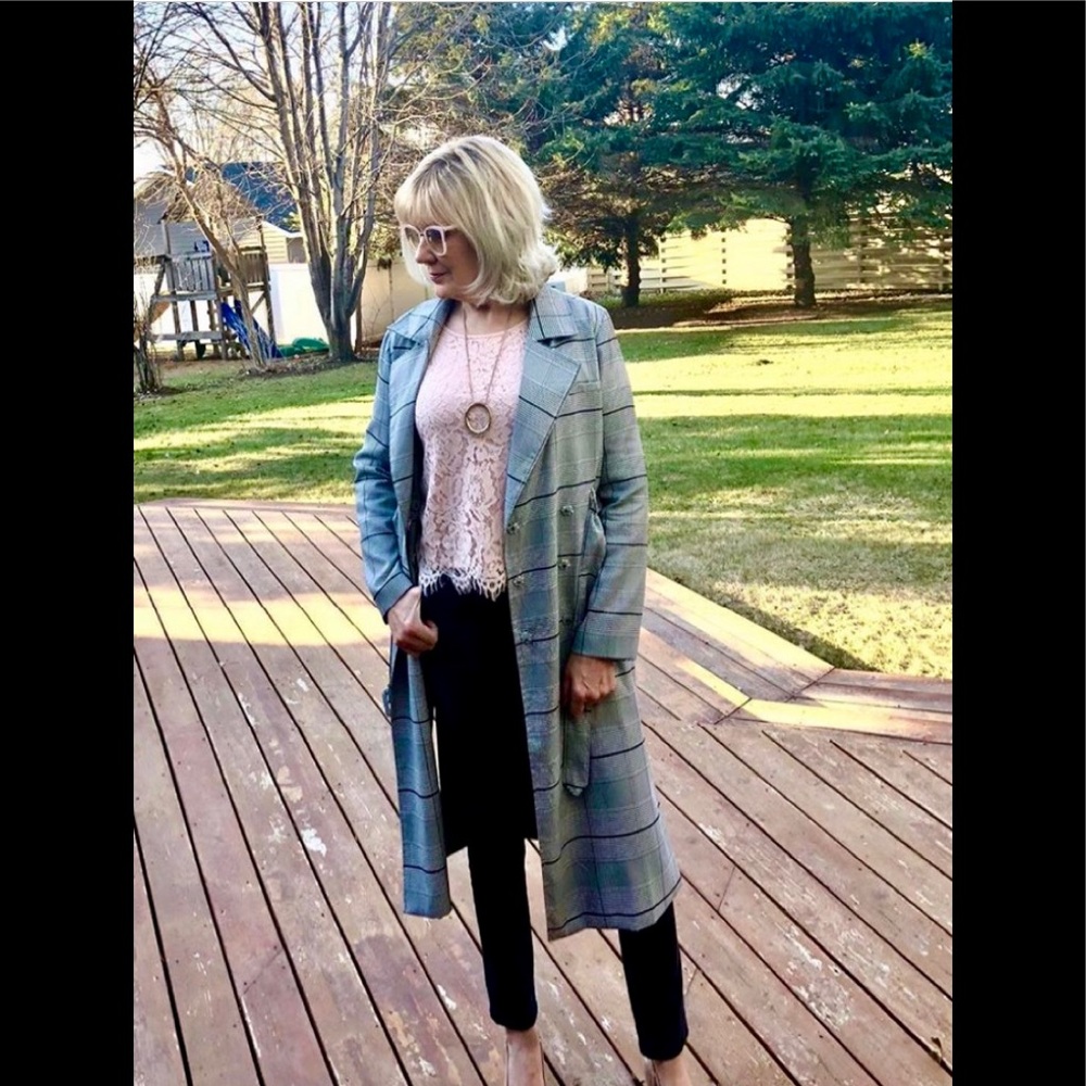 TRENCH COAT